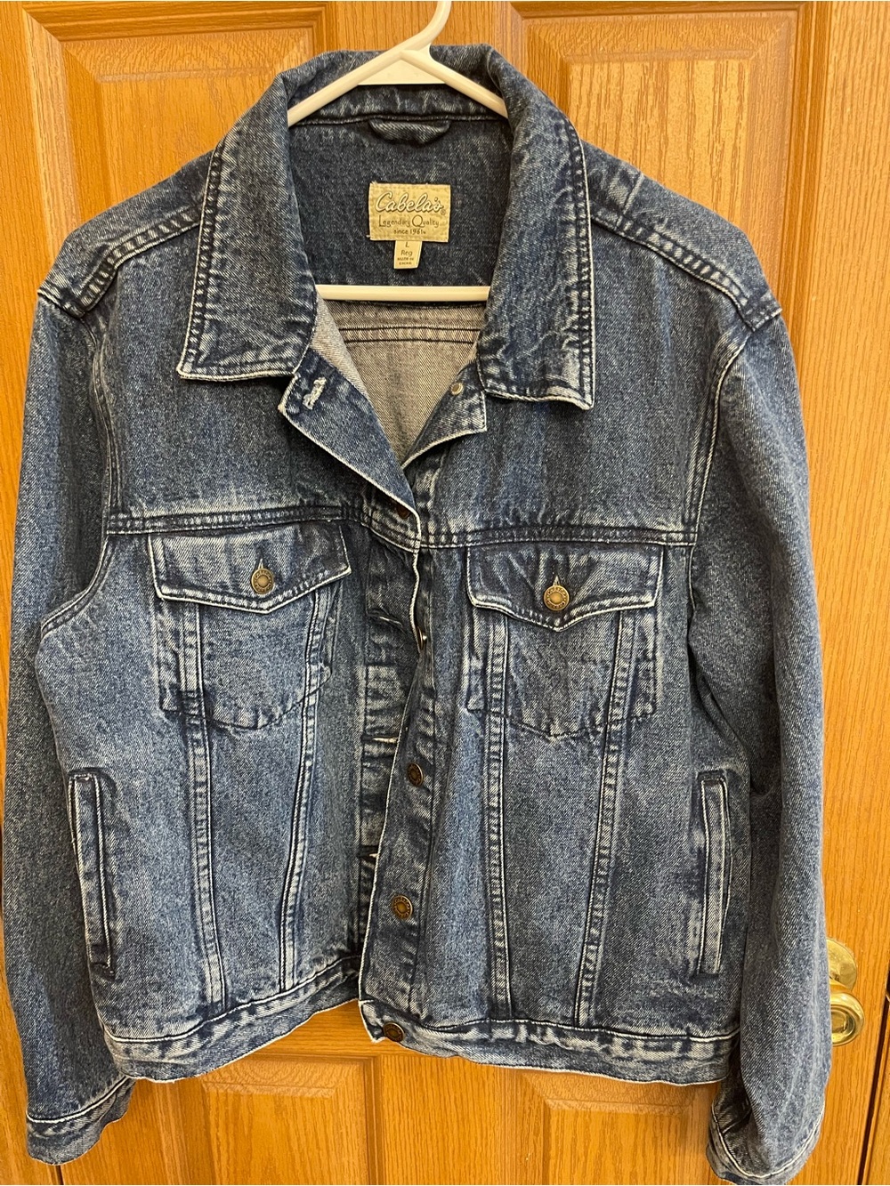 Cabela's Vintage women’s Washed Denim Trucker Jacket - Blue